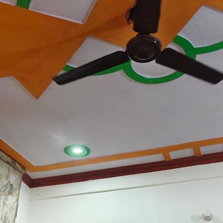 Mangalam Gold Guest House Varanasi Exteriör bild