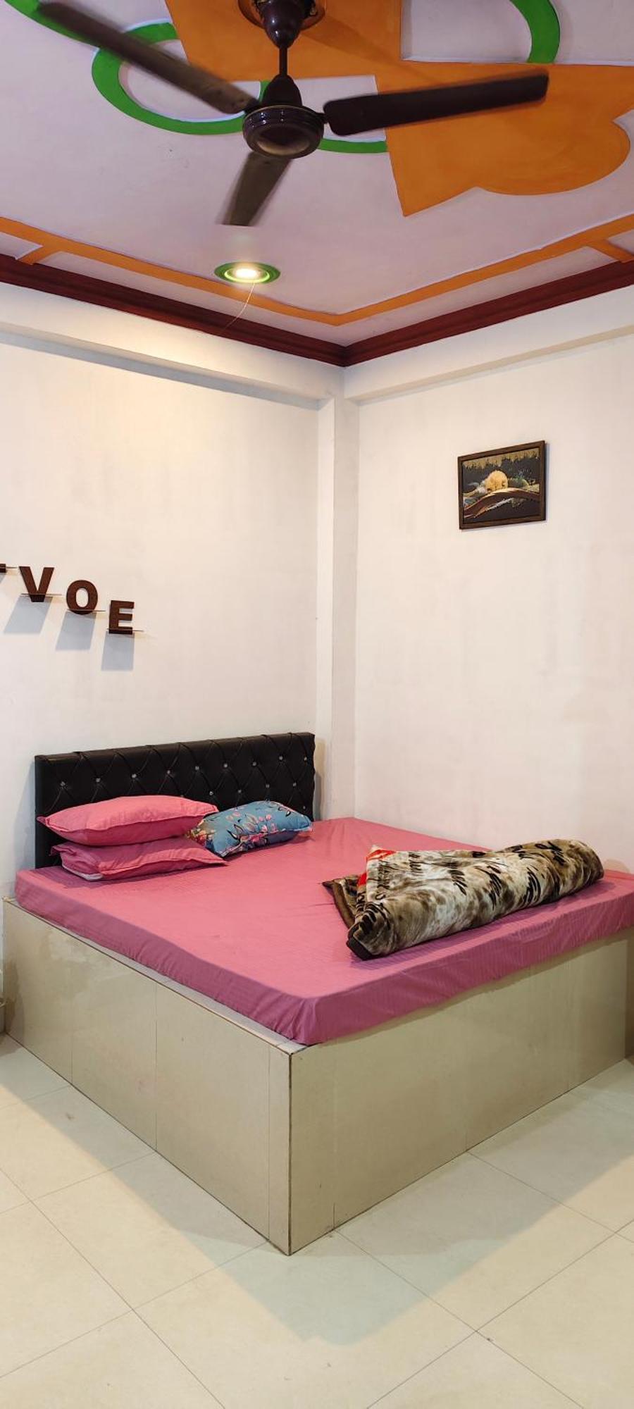 Mangalam Gold Guest House Varanasi Rum bild