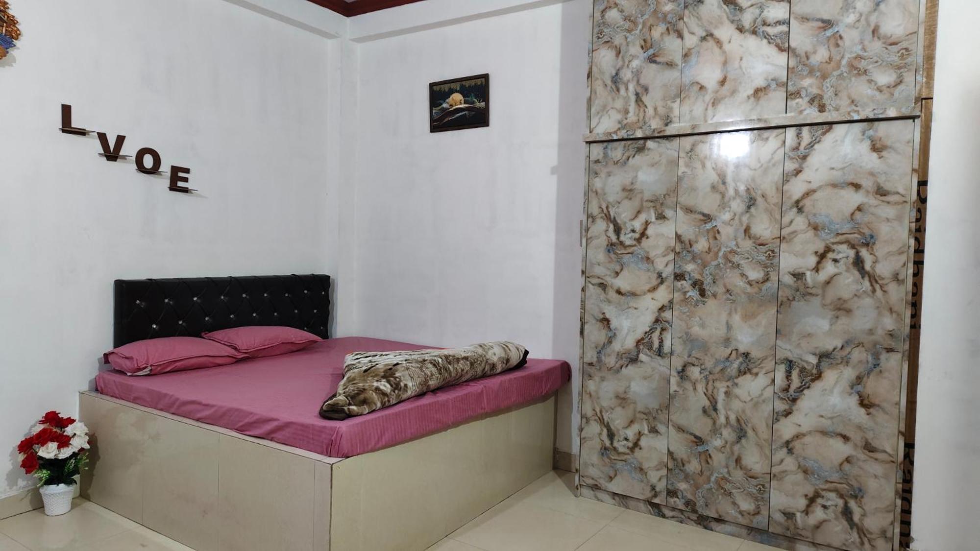 Mangalam Gold Guest House Varanasi Exteriör bild