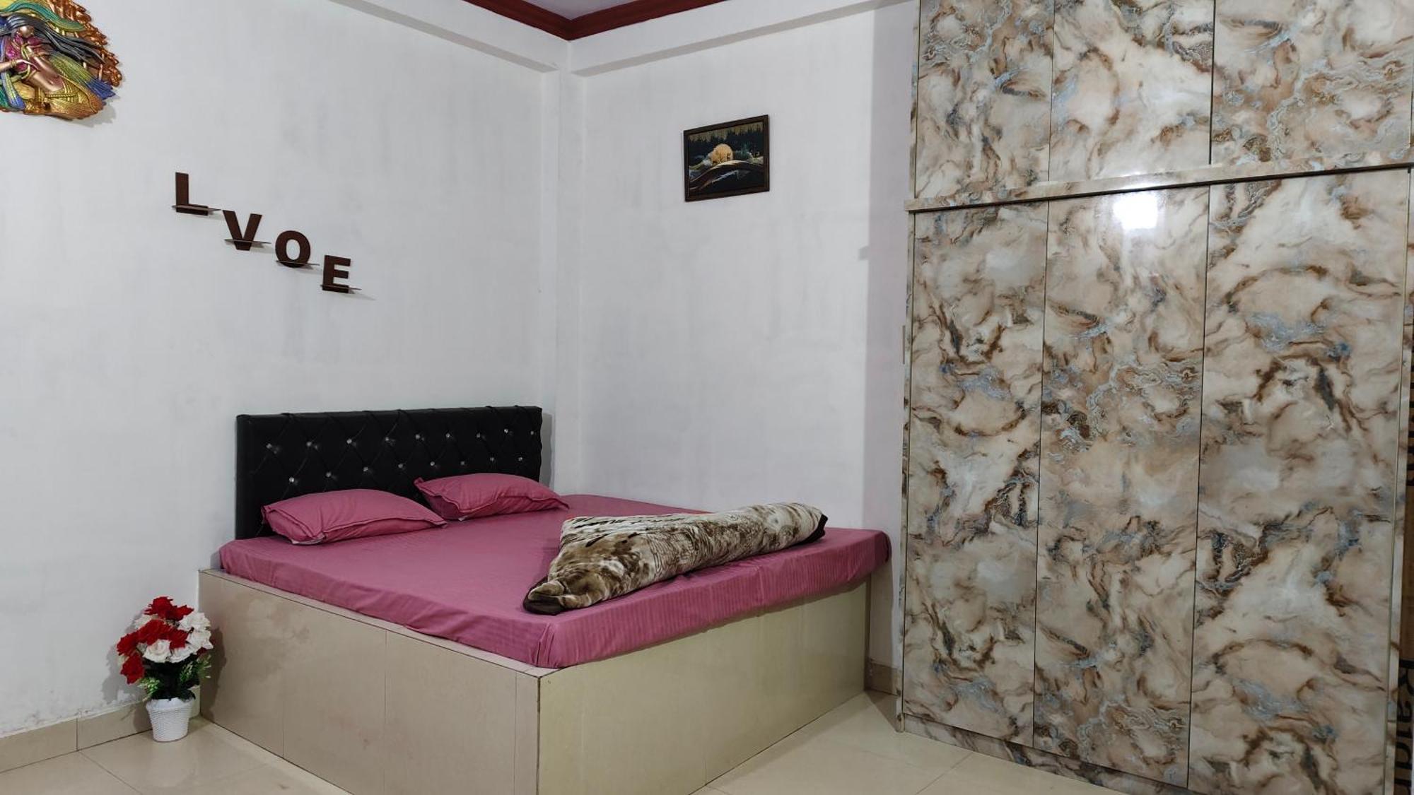 Mangalam Gold Guest House Varanasi Exteriör bild